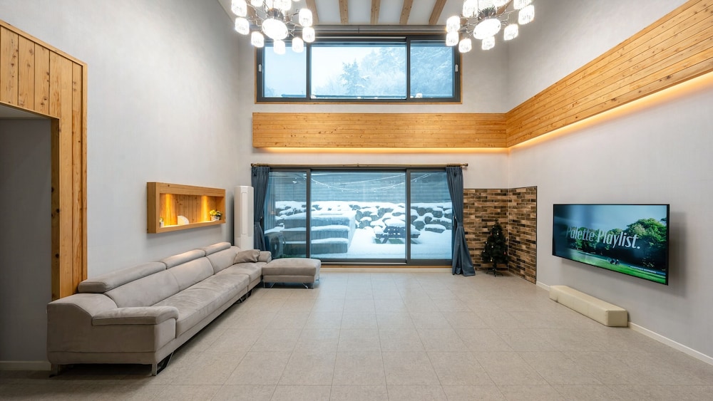 Basic Room, 3 Bedrooms (Taurus (Private BBQ/ Hinoki Bath))
