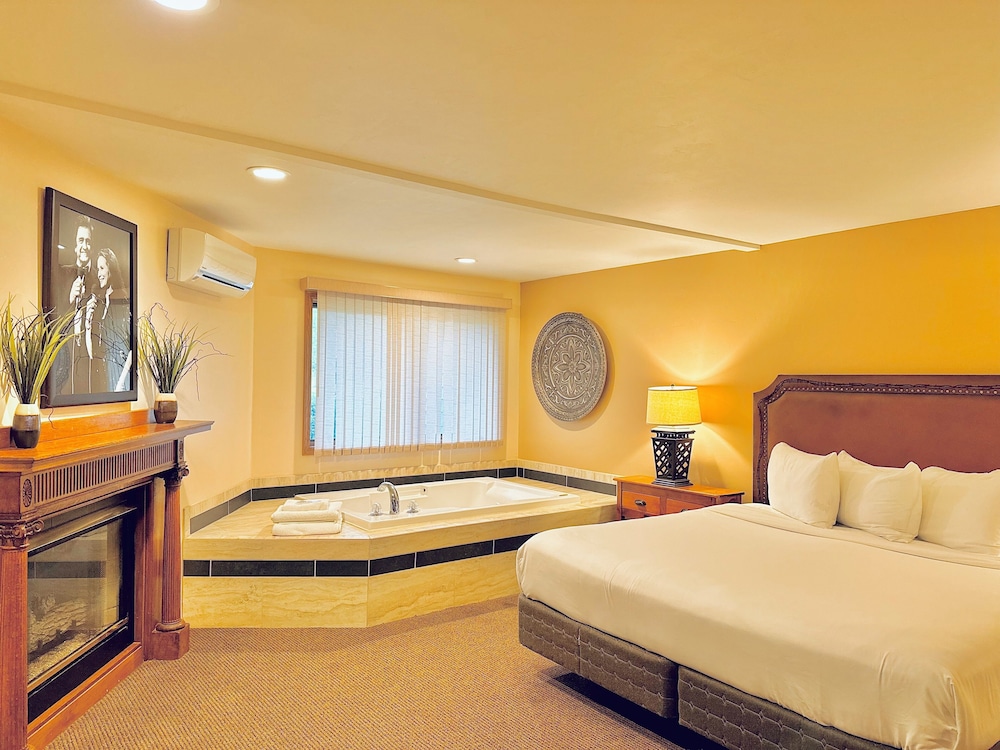 Luxury Suite photo 1
