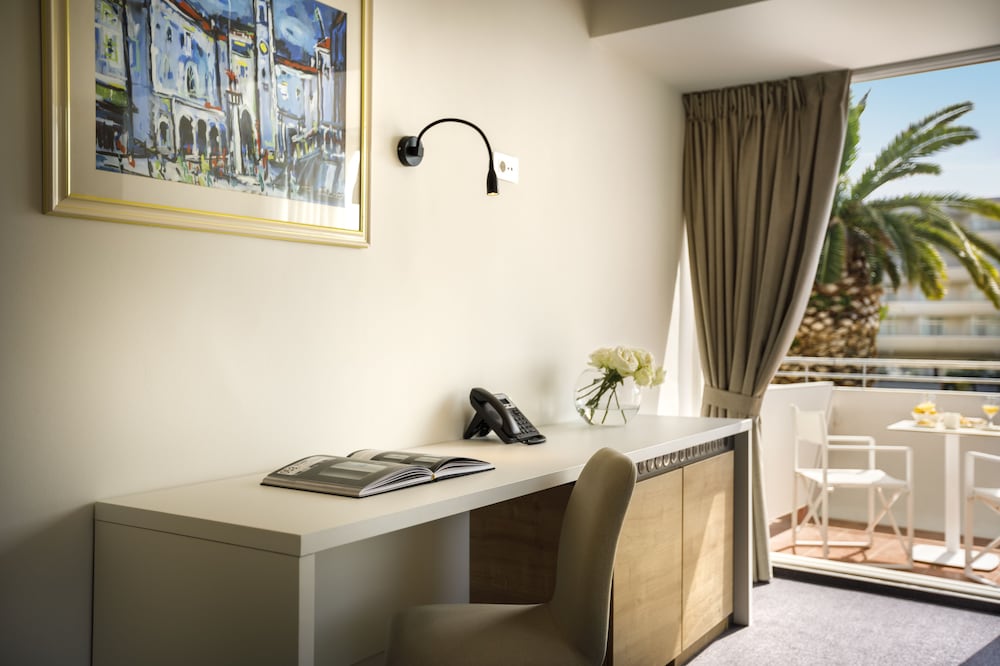 Classic Suite, Balcony, Sea View - Photo 2