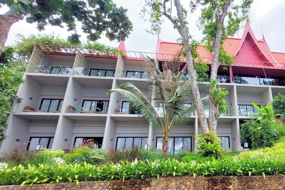 Reserve Beachfront photo 2