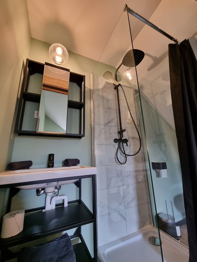 Comfort Room photo 2