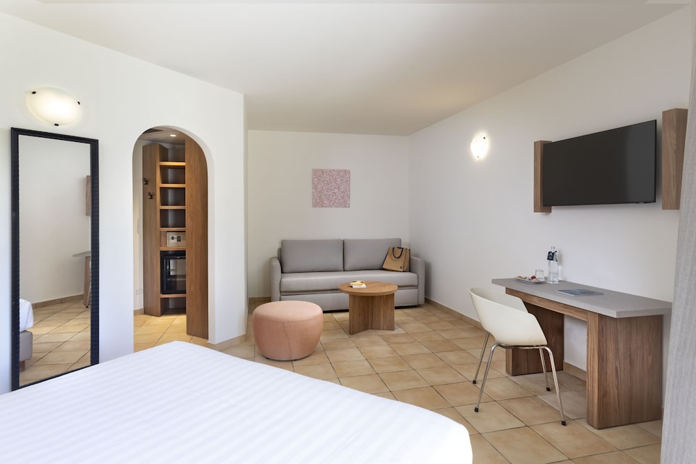 Comfort Room - Photo 6