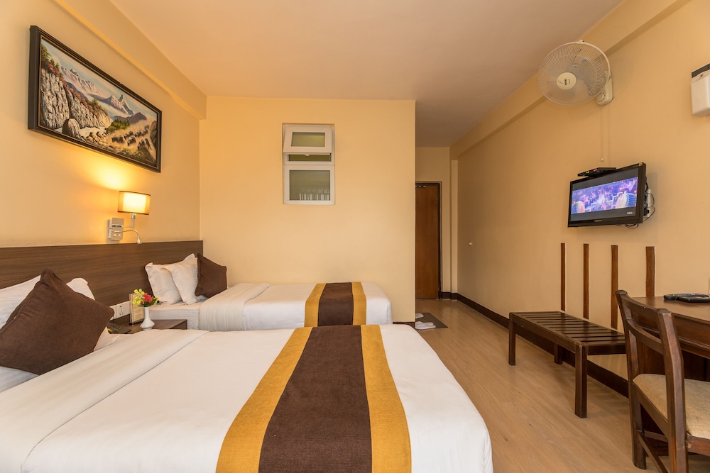 Deluxe Double or Twin Room - Photo 15