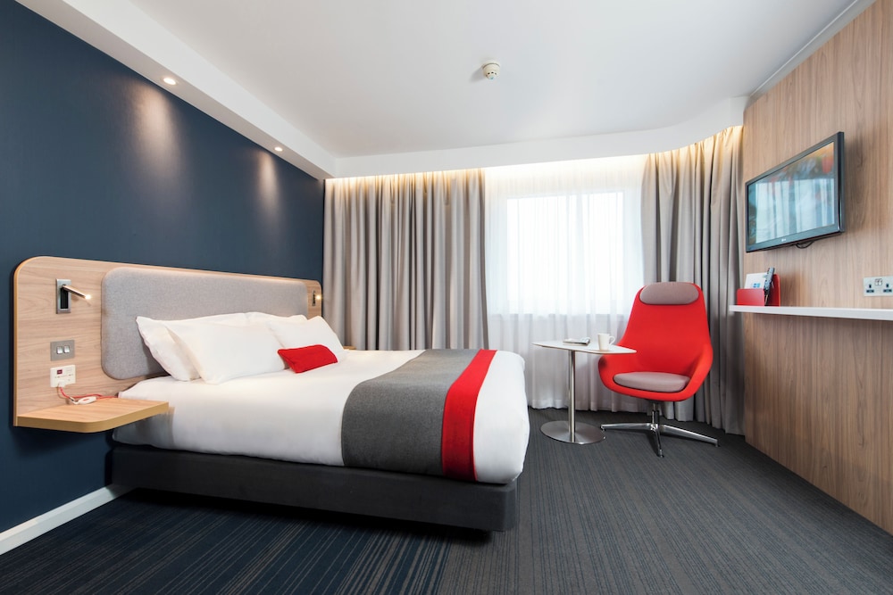 Standard Room, 1 Double Bed, Accessible (with Free Hot Breakfast)