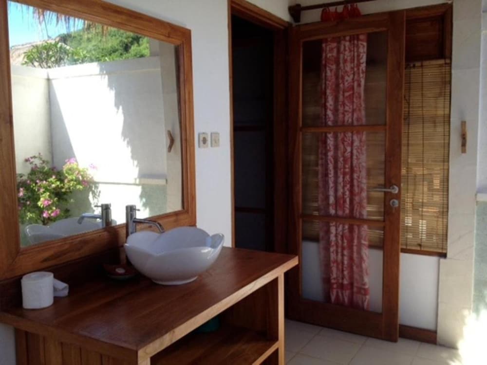Standard Room, 1 Queen Bed, Mountain View photo 3