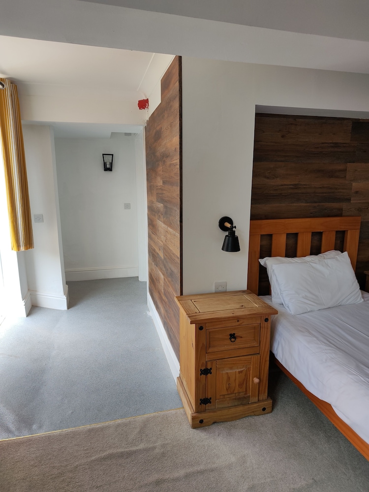 Economy Twin Room, Accessible, Annex Building