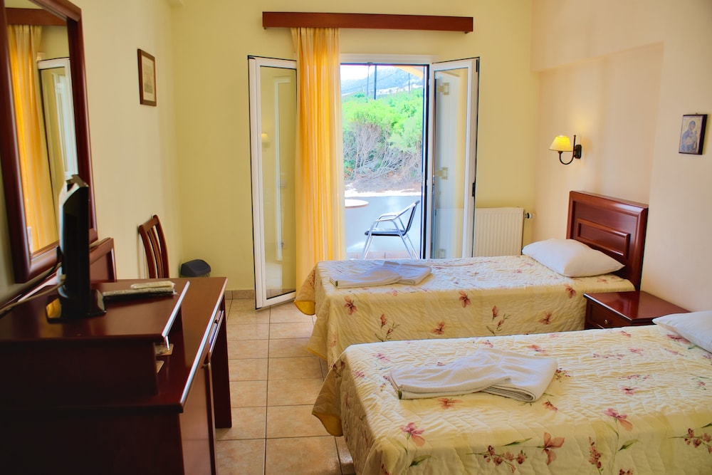 Double Room with Sea View photo 1