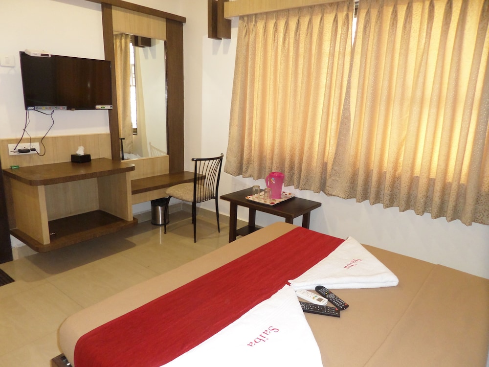 Deluxe Room (Non A/C) photo 2