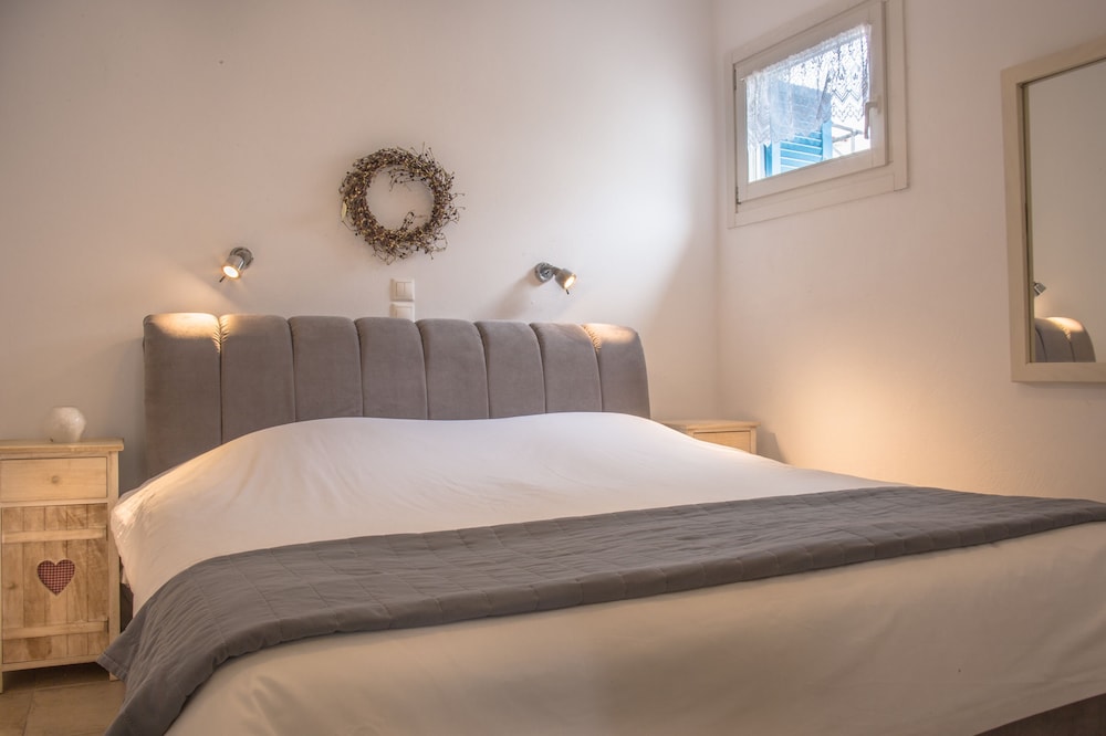 Family Quadruple Room, 2 Bedrooms, Terrace, Mountain View