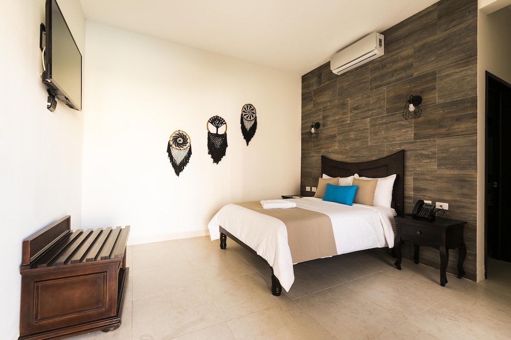 Superior Room, 1 Double Bed, Pool View