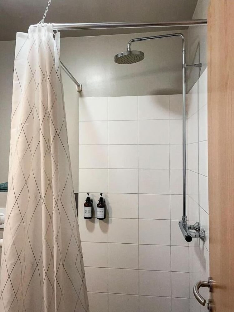 1 bedroom apartment photo 3