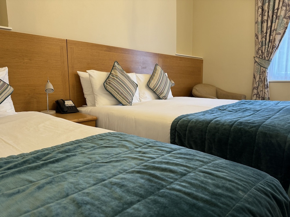 Family Triple Room, Ensuite photo 2