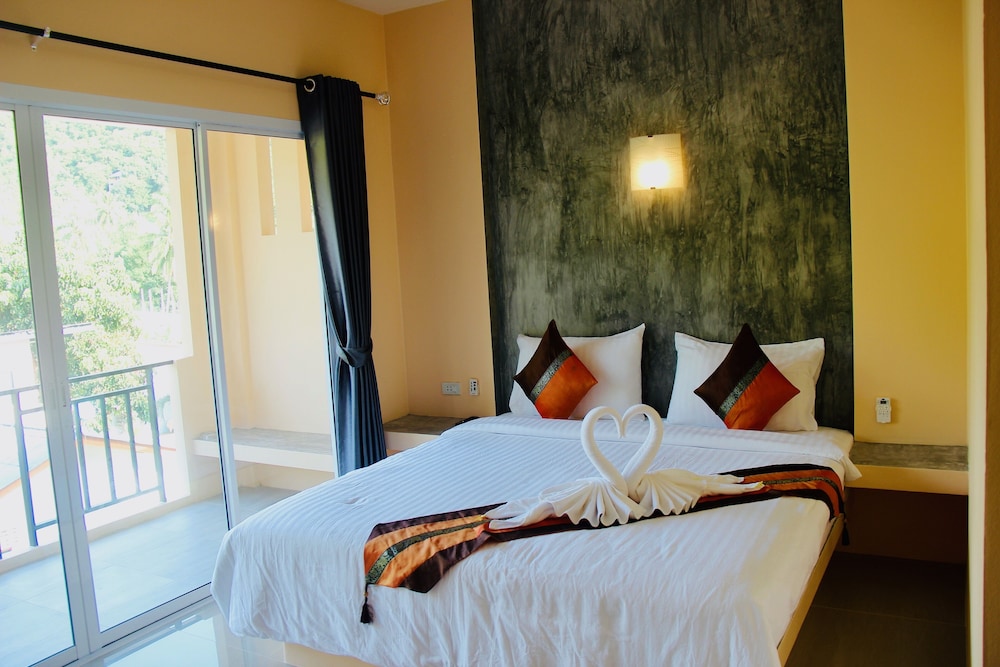 Standard Double or Twin Room, 1 Bedroom, Balcony, Pool View photo 1