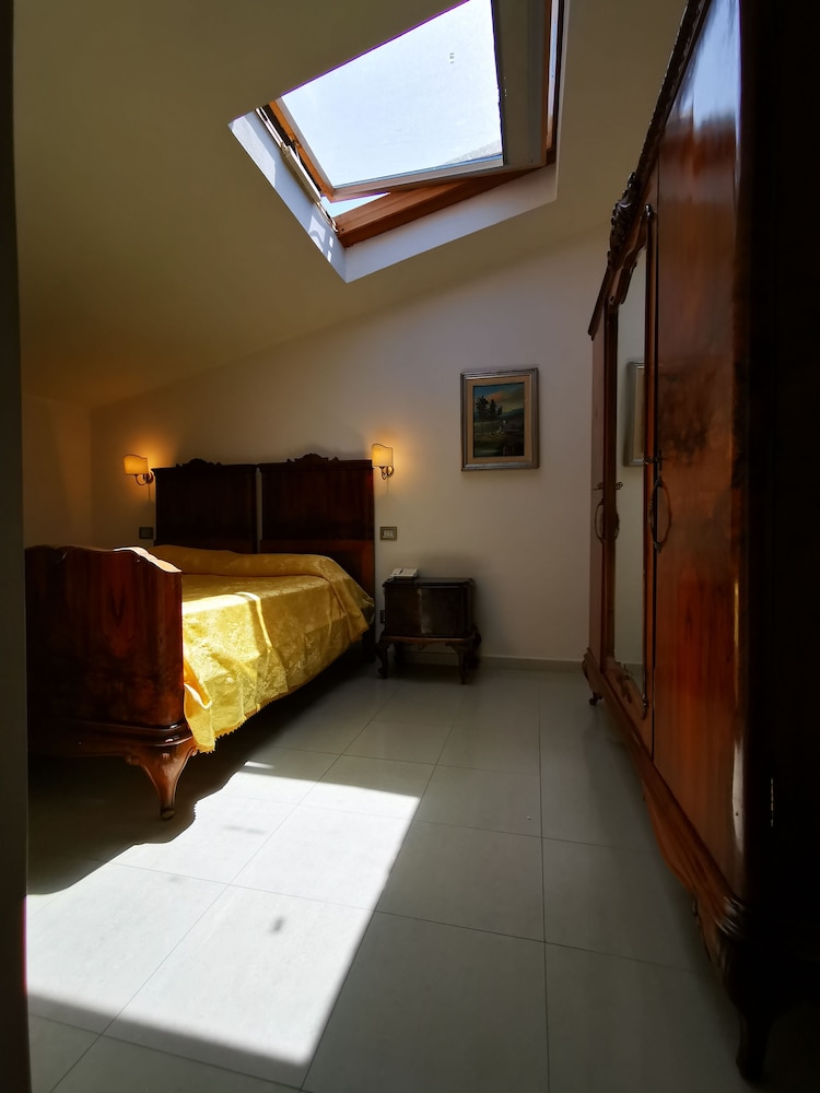 Classic Triple Room photo 3