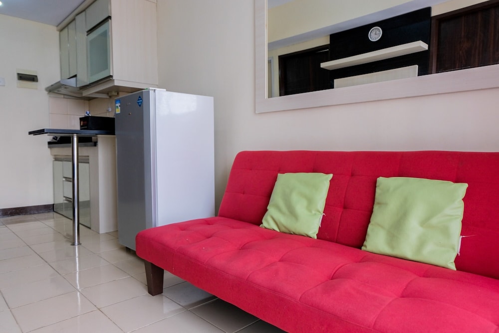 Room - Photo 17