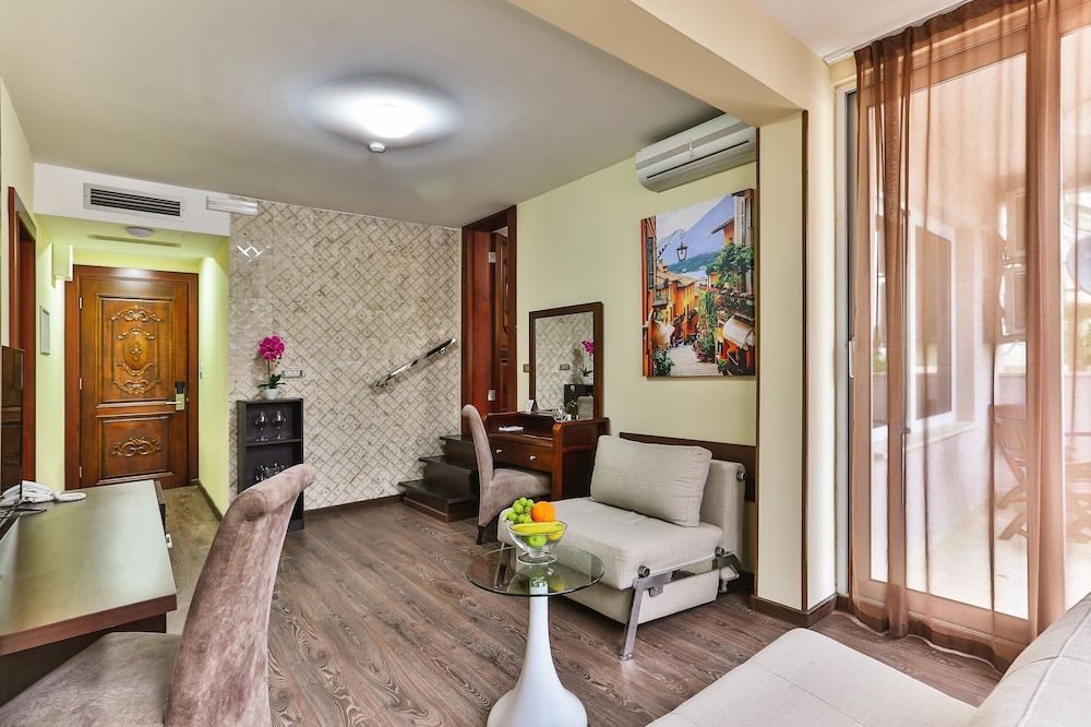 Family Suite, 2 Bedrooms photo 2