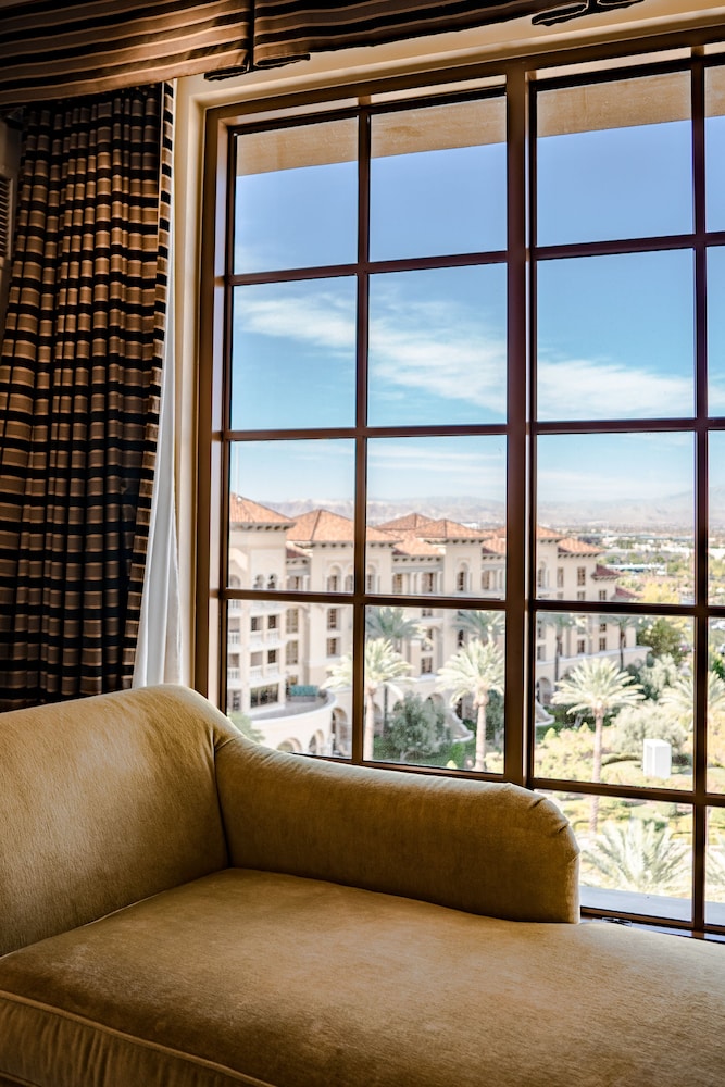 Tuscany Suite - One Bedroom - Photo 6