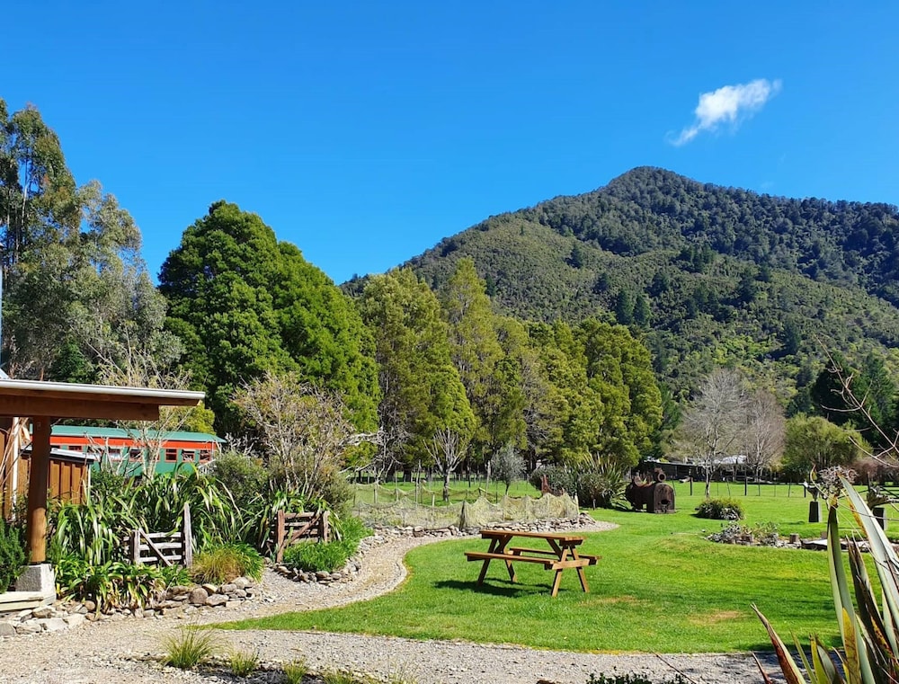 Train Carriage photo 3