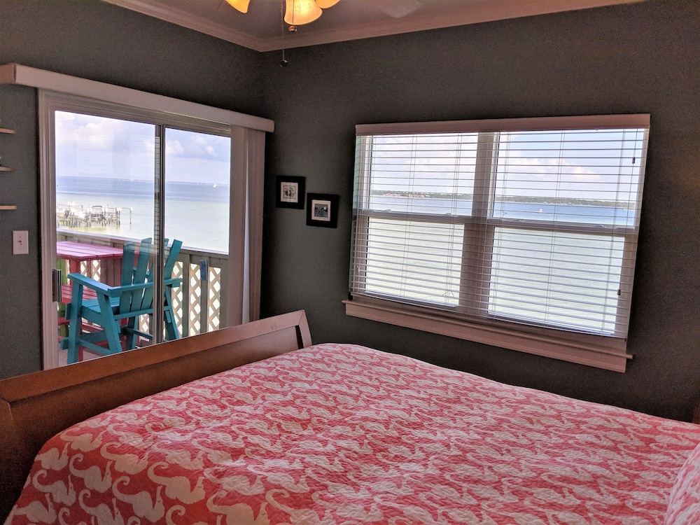 Condo, 2 Bedrooms photo 3