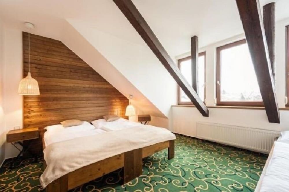 Basic Triple Room photo 3