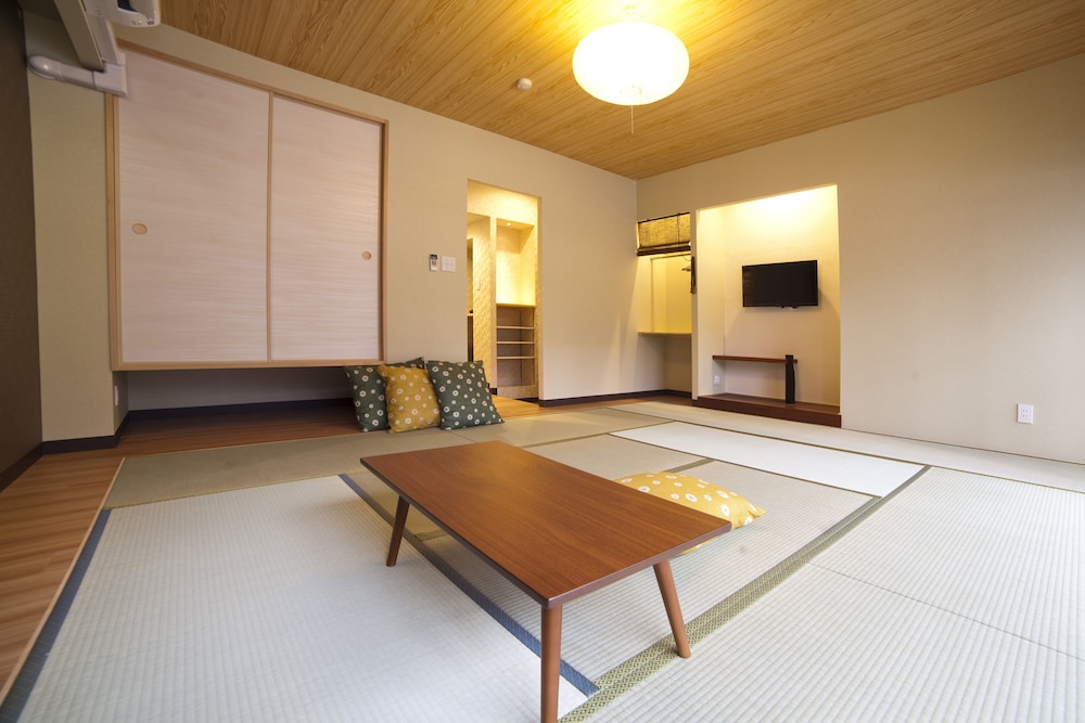 Deluxe Japanese-Style Room photo 1