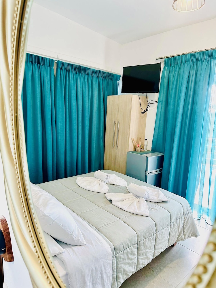 Basic Double Room photo 1