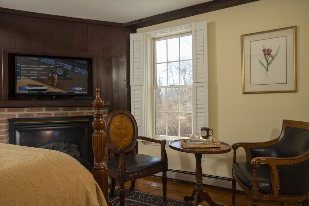 Eldridge Room photo 3
