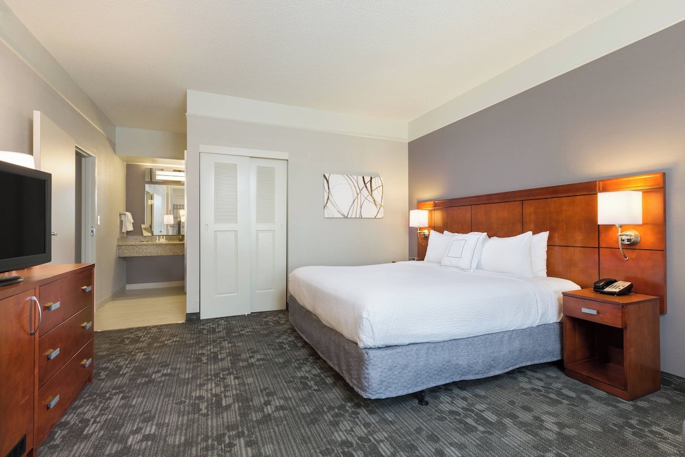 Suite, 1 Bedroom (Hearing Accessible) photo 1