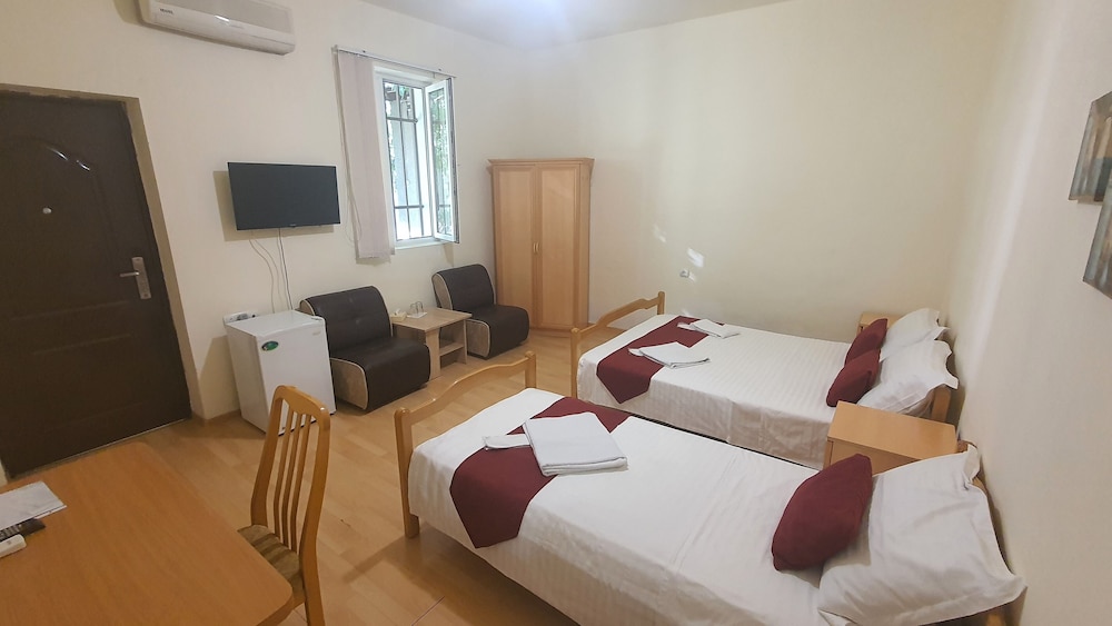 Double or Twin Room photo 2