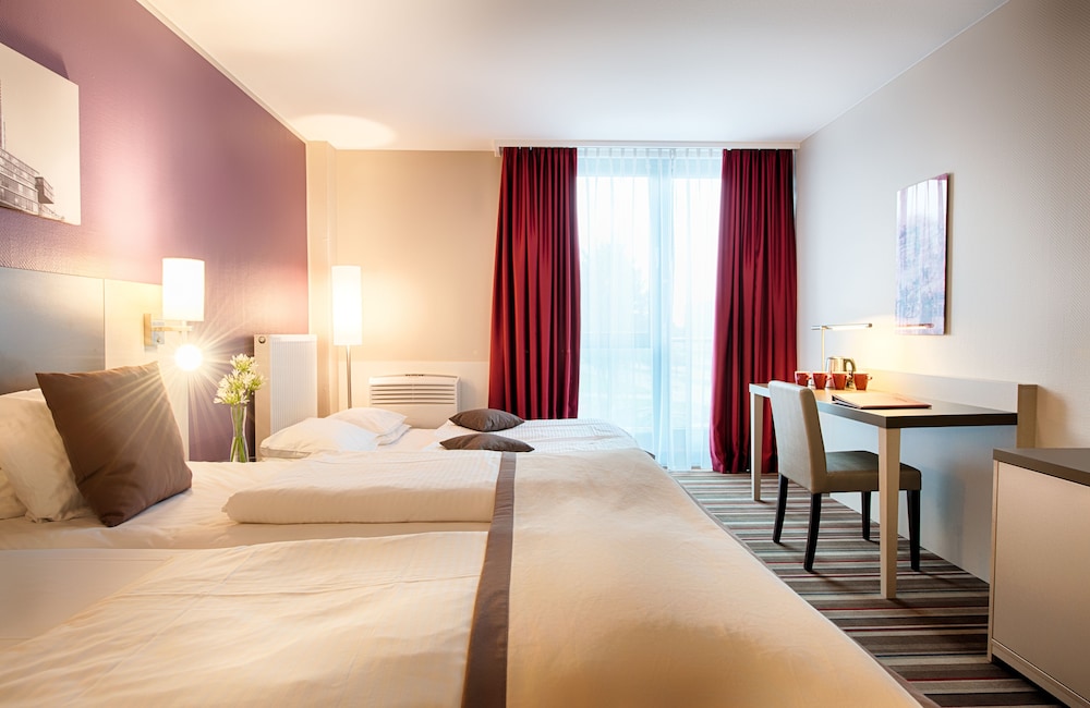 Comfort Quadruple Room thumbnail 5