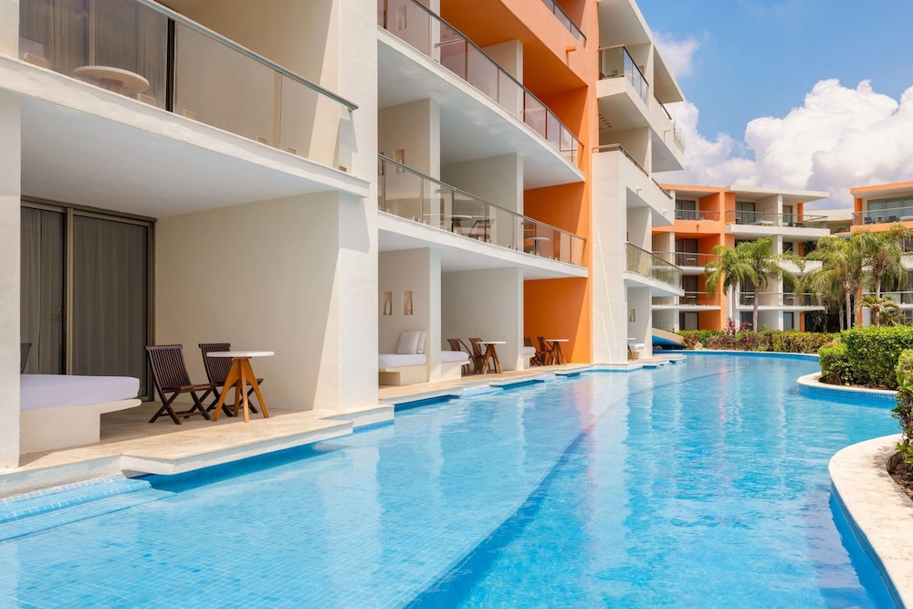 Junior Suite Ocean View  Swim Out King
