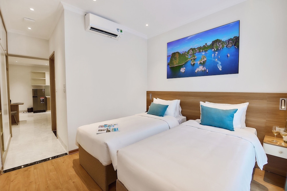 Deluxe Studio Suite - Photo 1