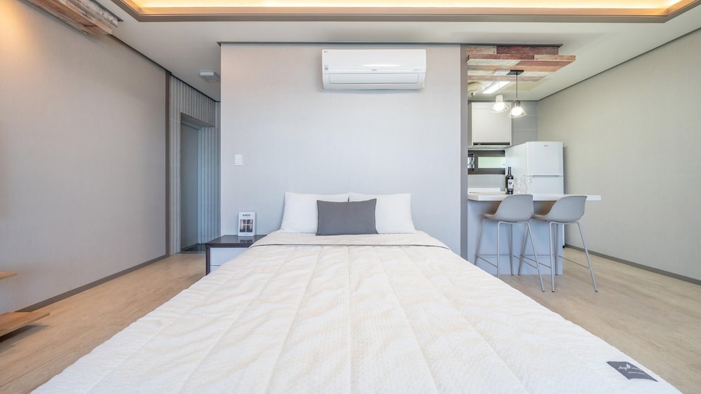 Basic Room, 1 Bedroom (ROOM 103) - Photo 6