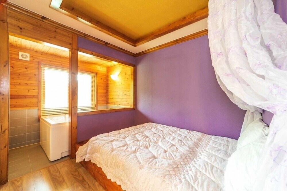 Room (Provance 4) - Photo 1