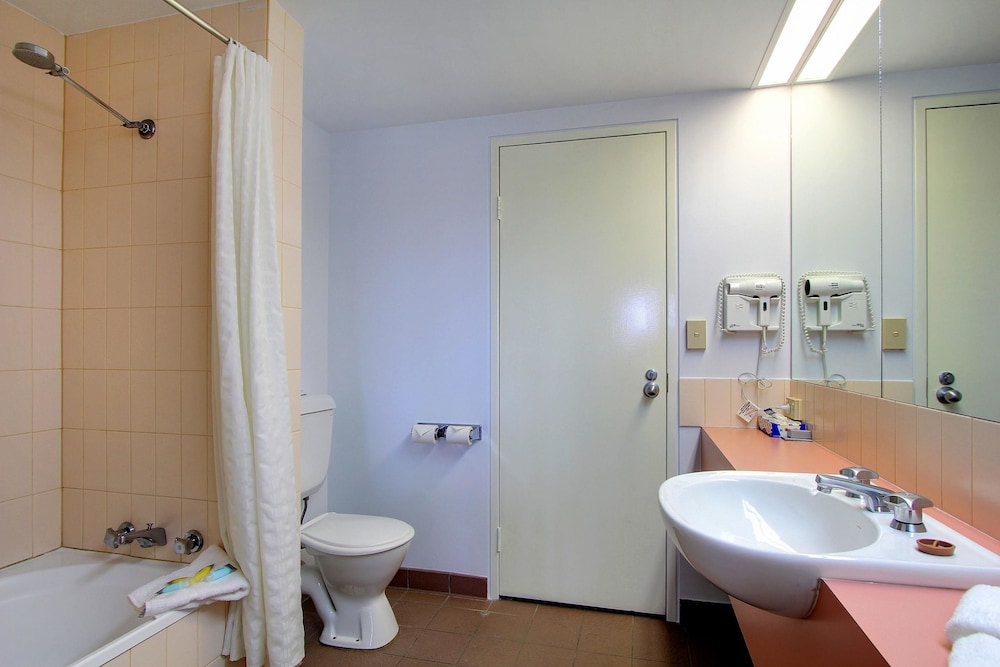 Room, Multiple Beds, Accessible - Photo 3
