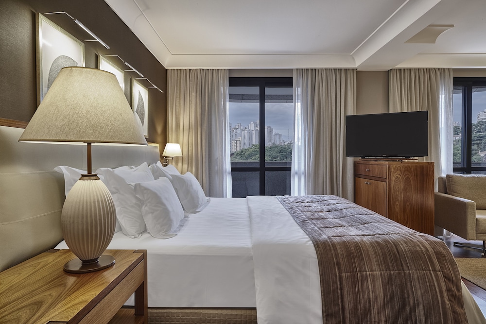 Deluxe Suite - Photo 1
