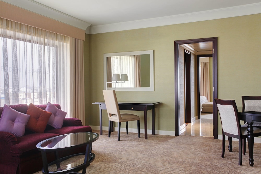 Standard Room, 1 King Bed, City View