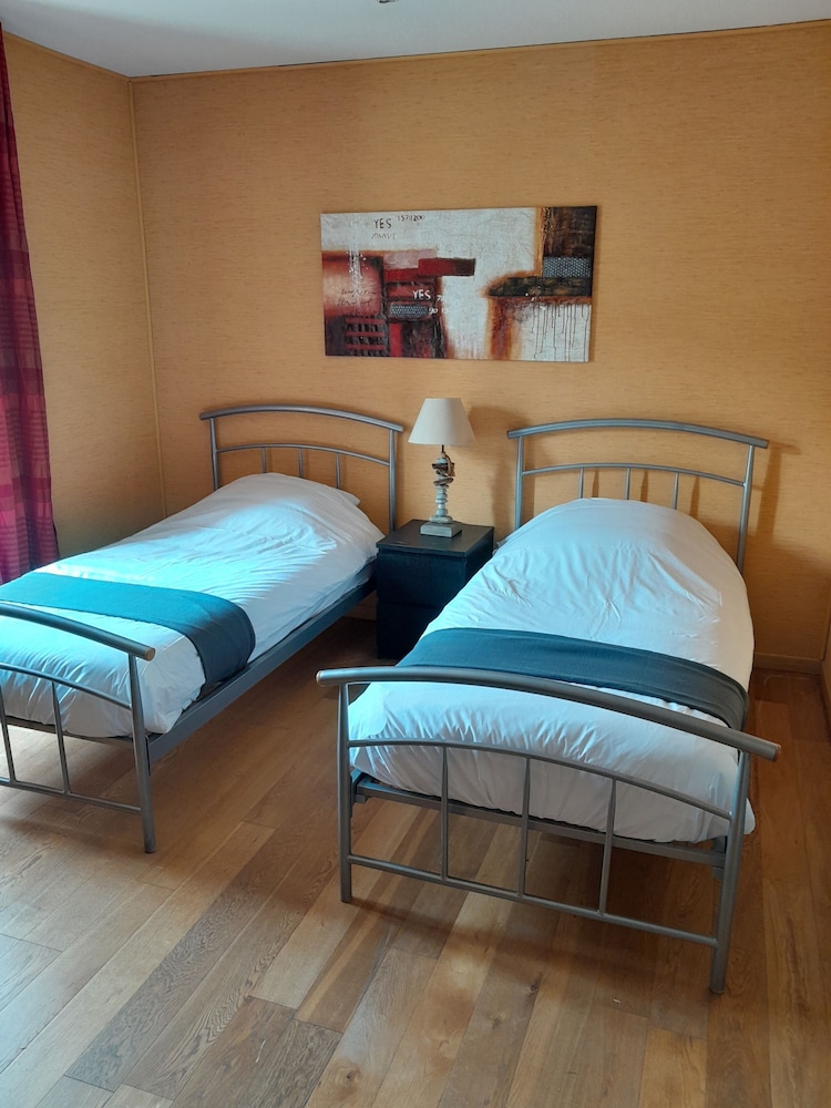 Classic Twin Room