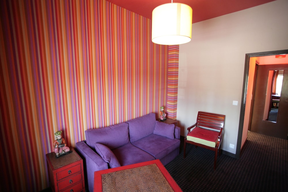 Family Room, 1 Bedroom photo 3