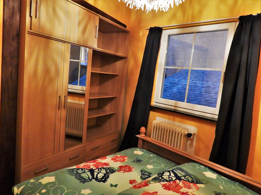 Traditional Apartment, Canal View, Mountainside photo 2