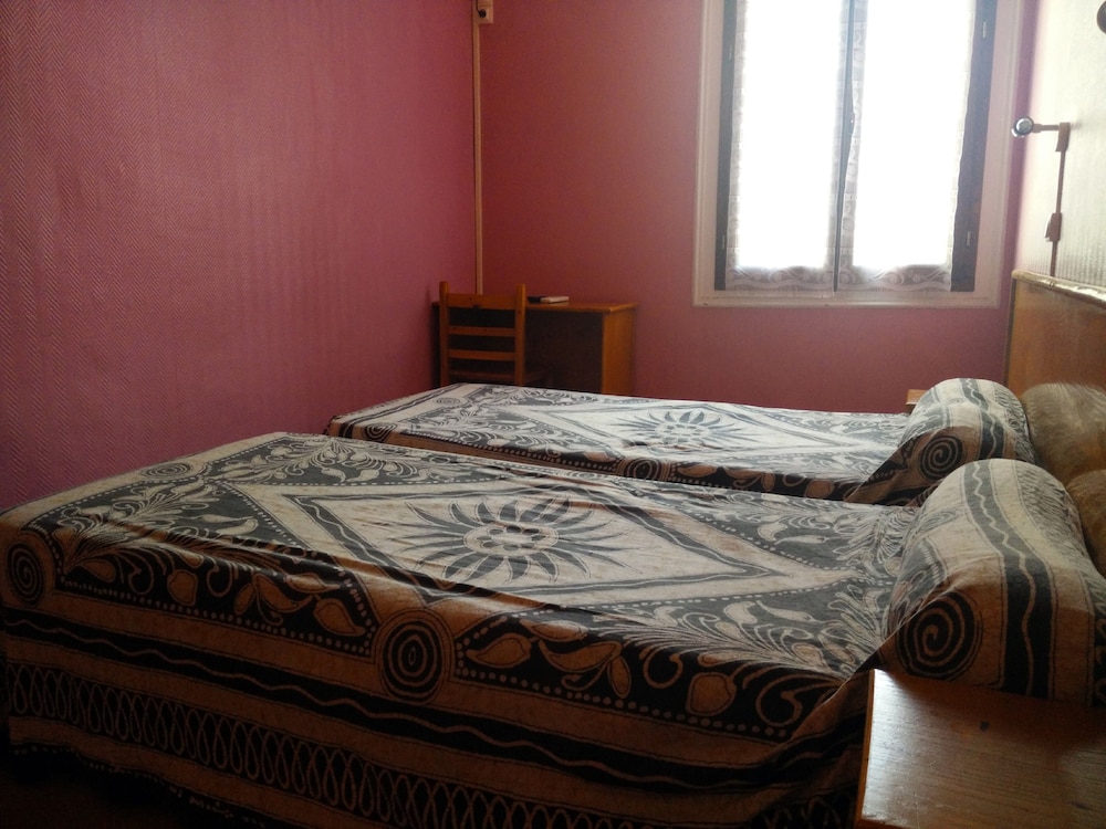 Standard Double Or Twin Room photo 3