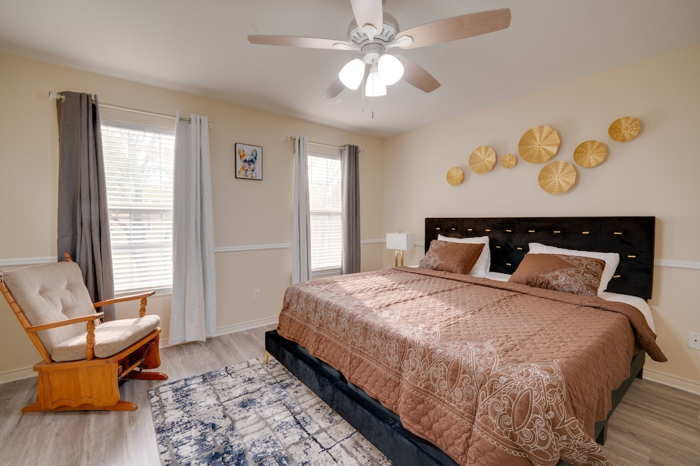 House (4 Bedrooms) photo 2
