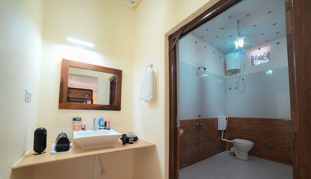 Executive Shared Dormitory