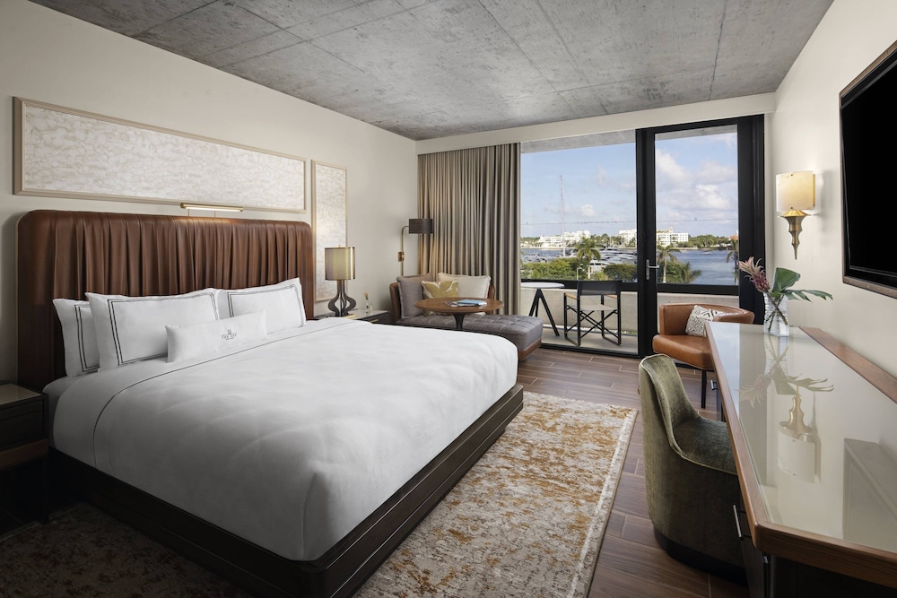 Room, 1 King Bed (View)