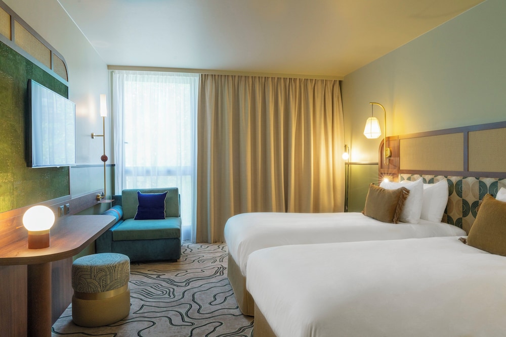 Standard Room, Multiple Beds - Photo 1
