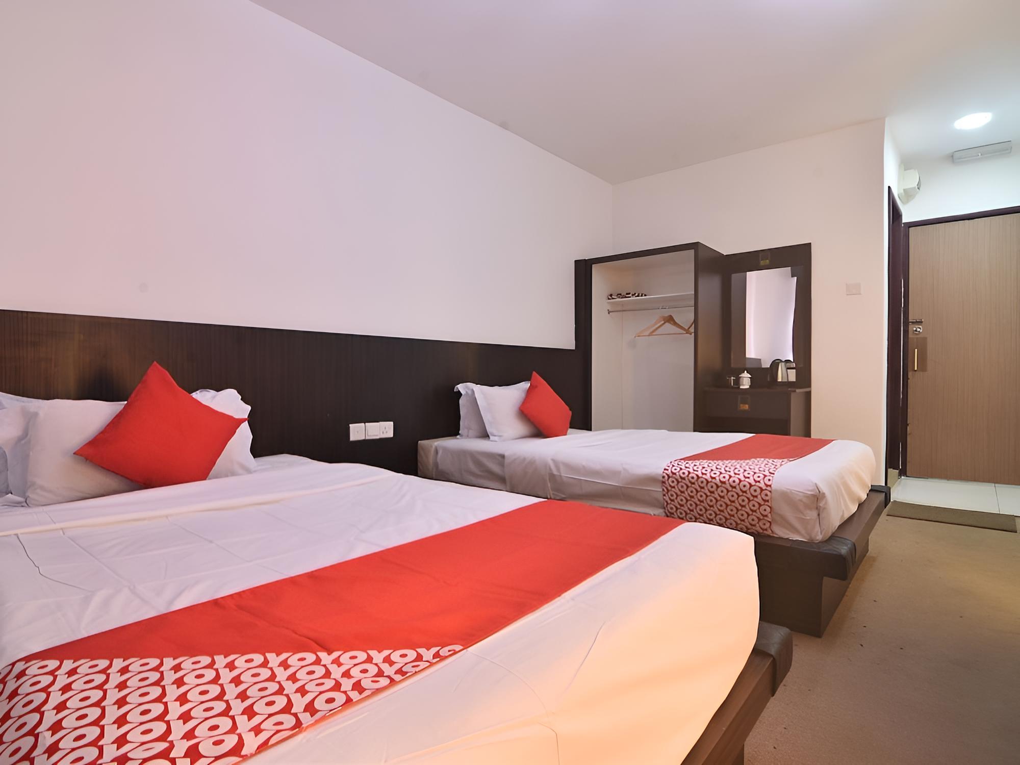 Deluxe Twin Room photo 1