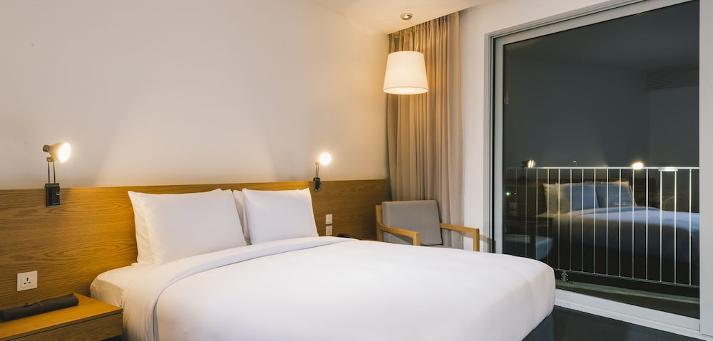 [Pool Package] Standard Double Room, Mountain View - All Day Pool Access for 1 Adult photo 2