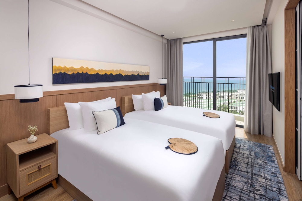 Superior Ocean View Twin - Photo 5