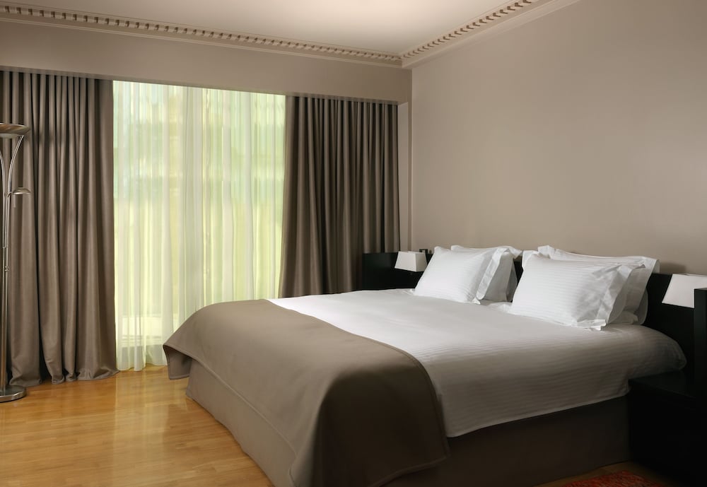 Athenian Acropolis View Suite (king or twin beds) thumbnail 6