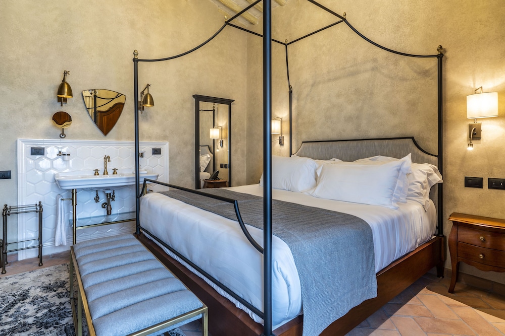 Premium Suite - Photo 3